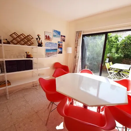 Christos House Holiday home *