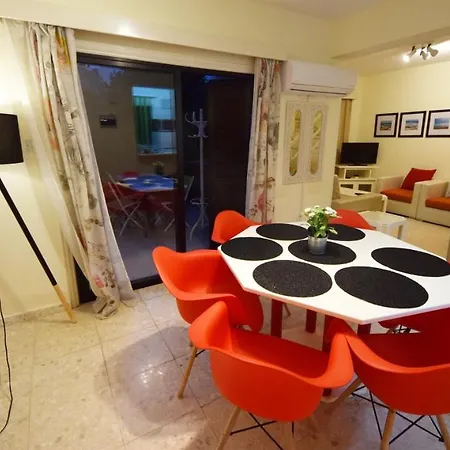 Christos House Holiday home *